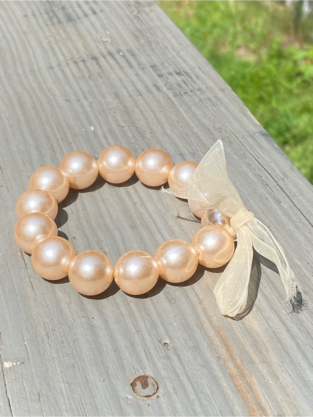 Vintage Peach Pearl Bead Stretch Bracelet with Sheer Bow